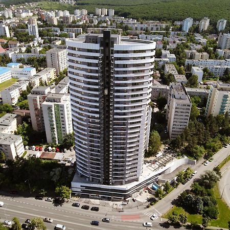 Boudoir 139 Apartments City Tower -18Th Floor Cluj Napoca Bagian luar foto