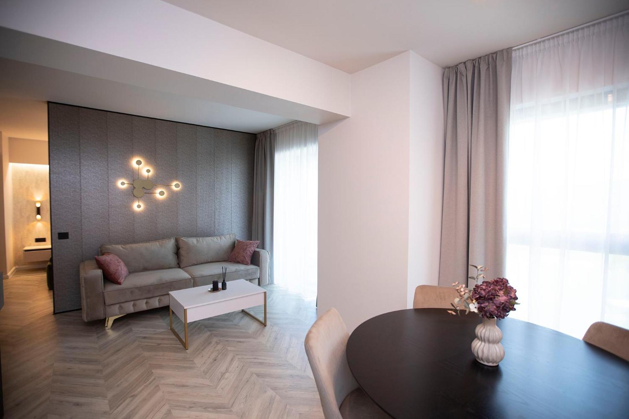 Boudoir 139 Apartments City Tower -18Th Floor Cluj Napoca Bagian luar foto